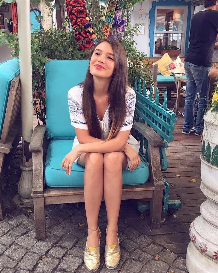 Çağatay Ulusoy'un yeni partneri Nilay Cafer mi? Güzel oyuncu açıkladı!