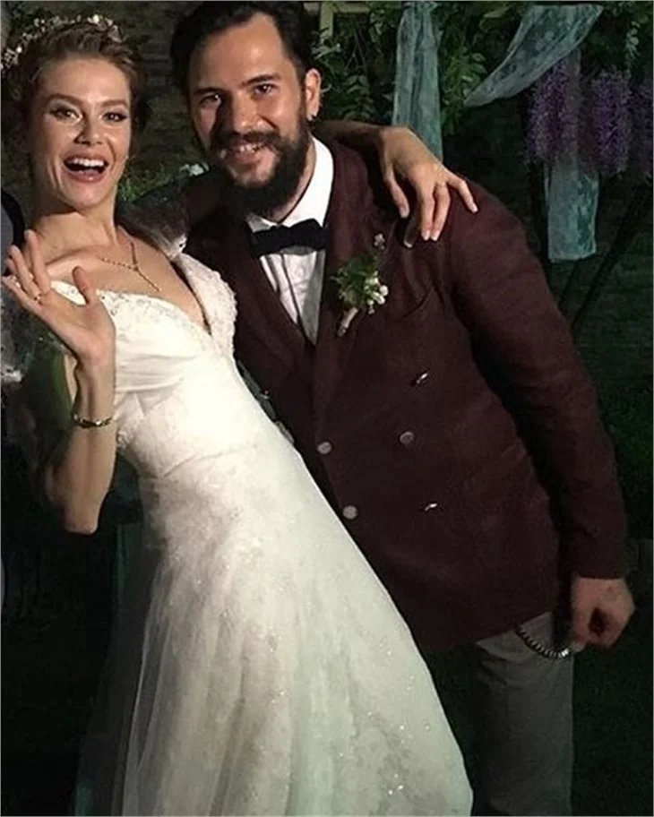 Burcu Biricik ve Emre Yetkin evlendi