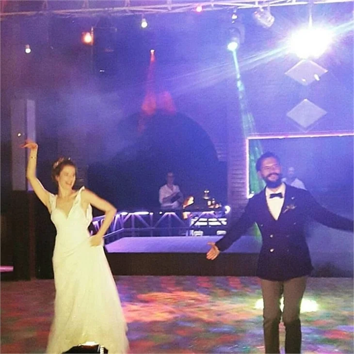 Burcu Biricik ve Emre Yetkin evlendi