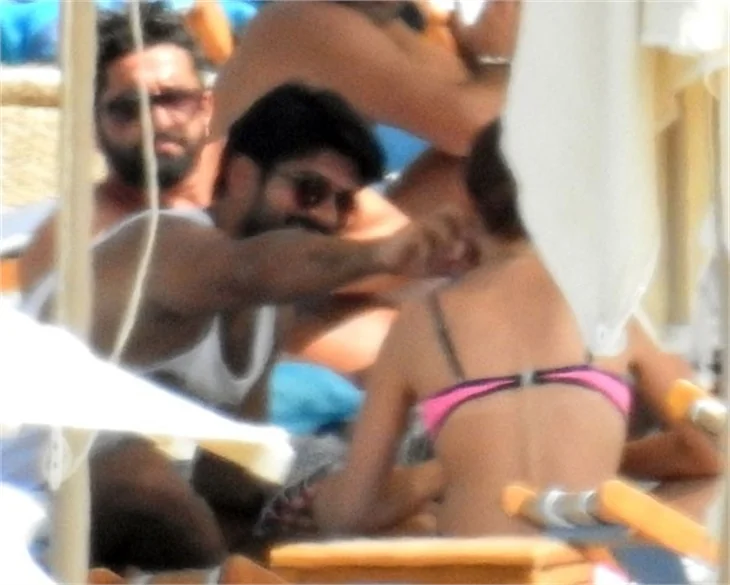Burak Özçivit ve Fahriye Evcen Çeşme tatilinde