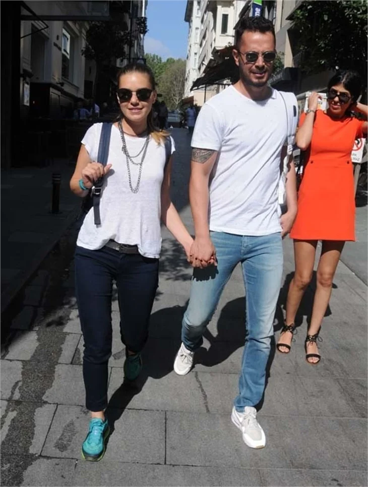 Aslı Enver, Murat Boz'u yalnız bıraktı