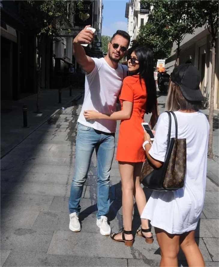 Aslı Enver, Murat Boz'u yalnız bıraktı
