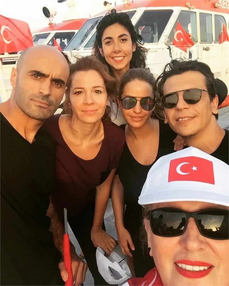 Ünlü isimler Yenikapı'ya akın etti!