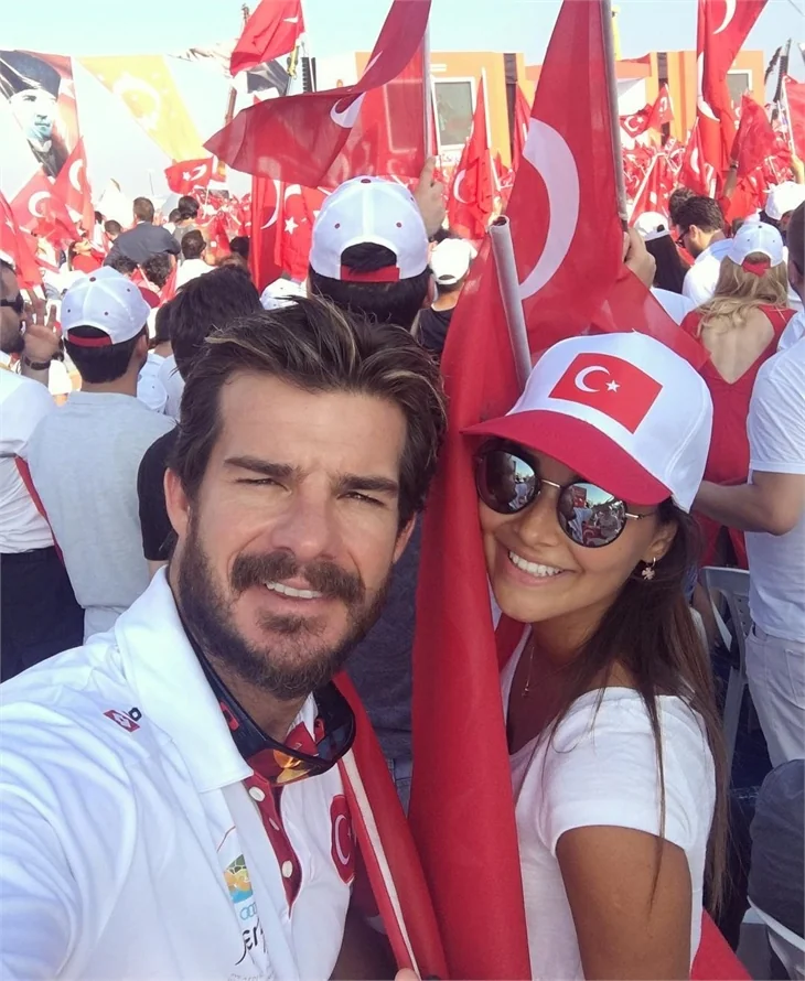 Ünlü isimler Yenikapı'ya akın etti!