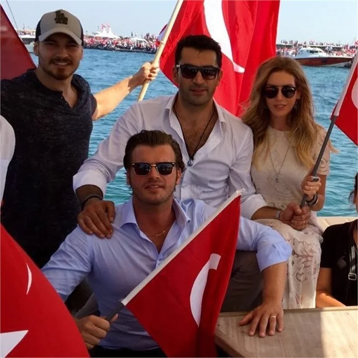 Ünlü isimler Yenikapı'ya akın etti!