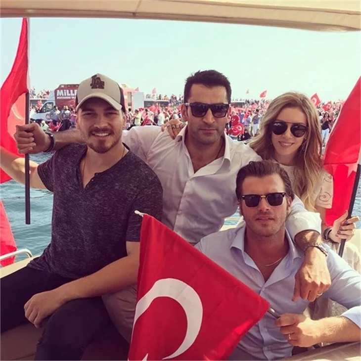 Ünlü isimler Yenikapı'ya akın etti!