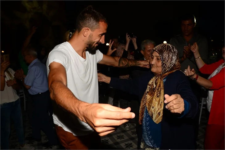 Mehmet Topal'dan moral yemeği!