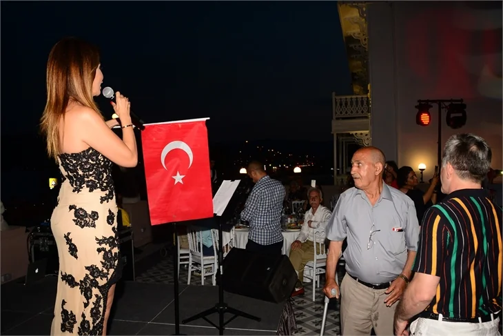 Mehmet Topal'dan moral yemeği!
