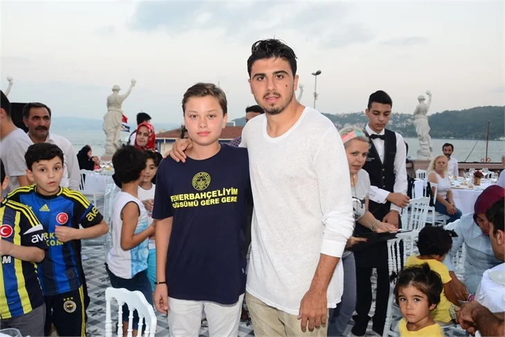 Mehmet Topal'dan moral yemeği!