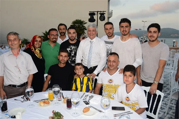 Mehmet Topal'dan moral yemeği!