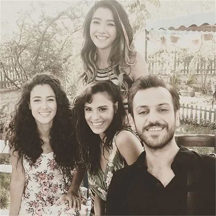 "Familya" dev kadrosuyla geliyor