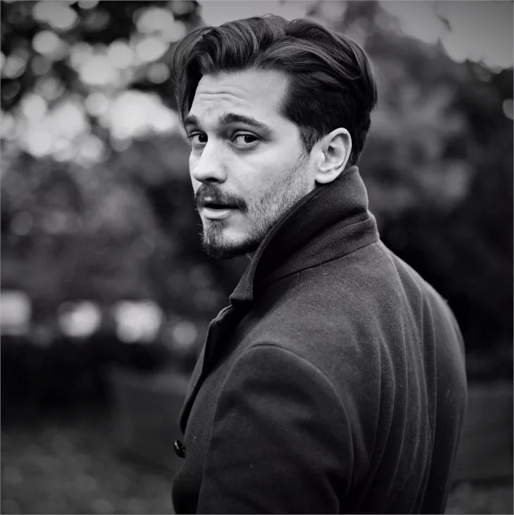 Çağatay Ulusoy'un yeni imajı!