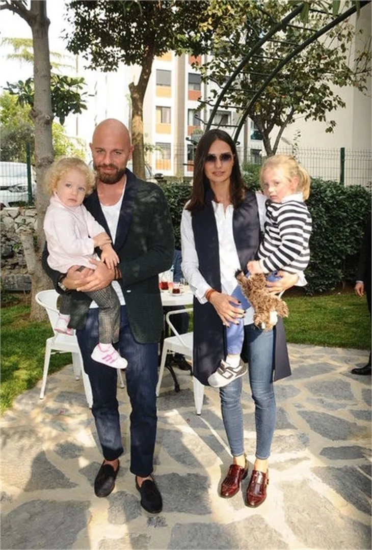 Yasemin Özilhan'a anlamlı hediye