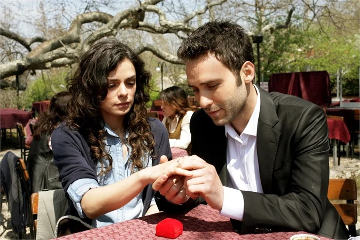 'Kiralık Aşk'ın Pamir Maden'i Seçkin Özdemir kimdir?