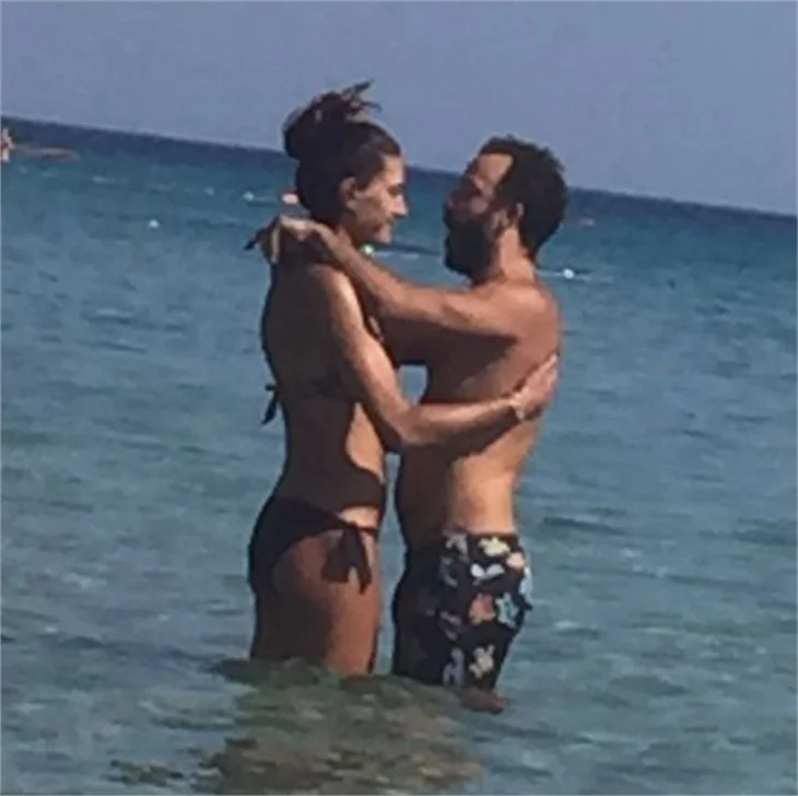 Hande'den ayrılıp eski sevgilisine geri döndü!