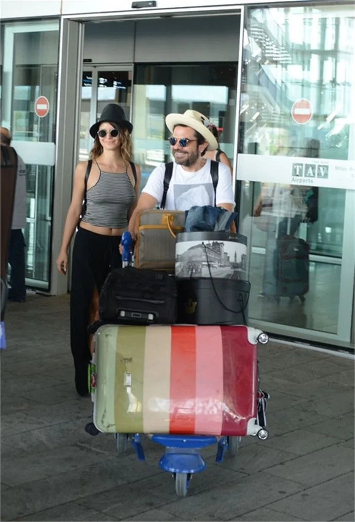 Beren Saat'ten hamilelik iddialarına yanıt geldi