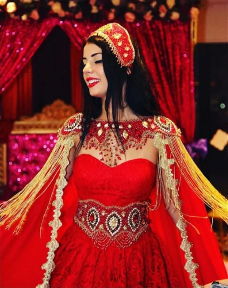 'Kısmetse Olur'un yıldızları evlendi!