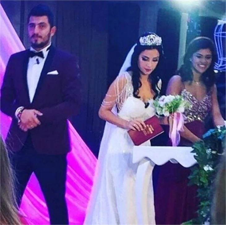 'Kısmetse Olur'un yıldızları evlendi!