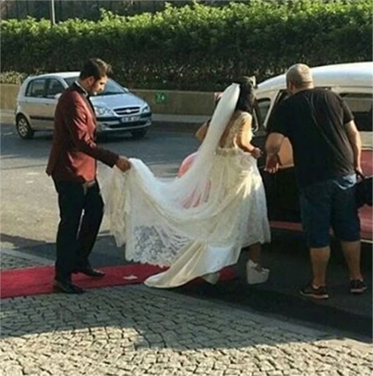'Kısmetse Olur'un yıldızları evlendi!