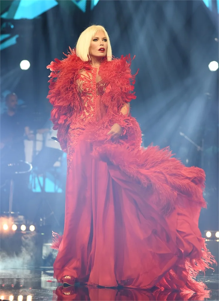 Süperstar Ajda Pekkan'dan süper konser!