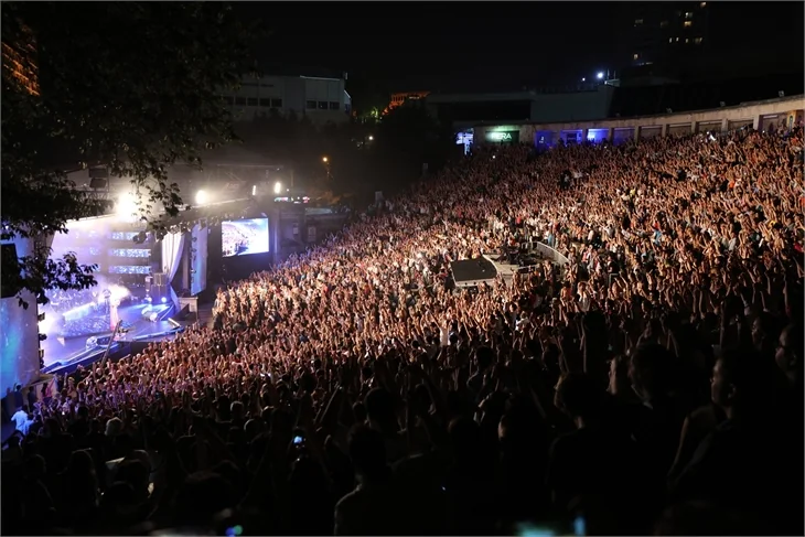 Süperstar Ajda Pekkan'dan süper konser!