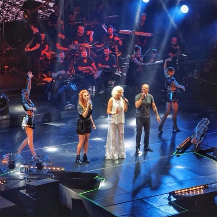 Bodrum'da Ajda Pekkan fırtınası!