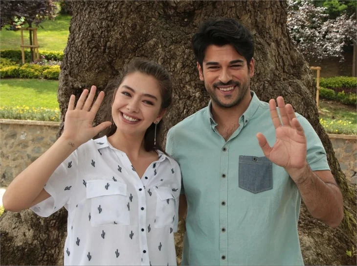 Küslük bitti! Burak Özçivit ile Neslihan Atagül barıştı!