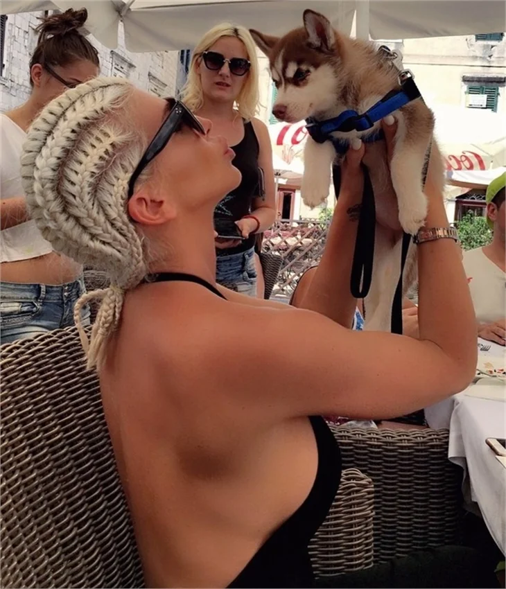 Ozan Tufan, Jelena Karleusa'in fotoğrafını beğendi