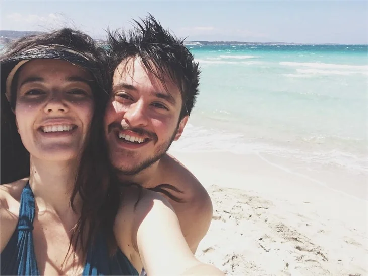 Pelin Akil ve Anıl Altan balayı tatilinde