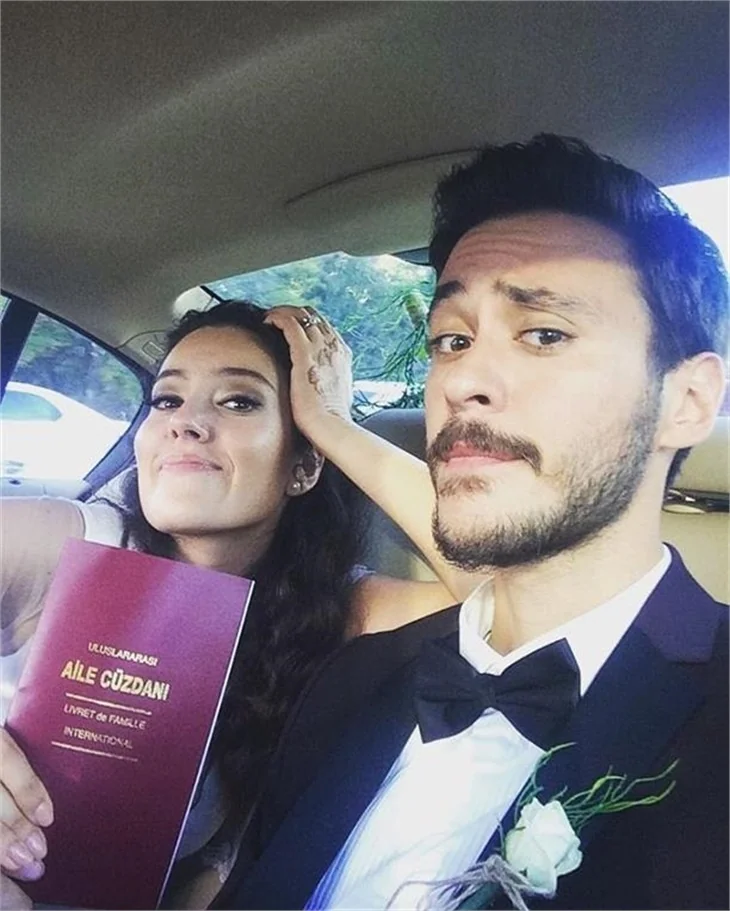 Pelin Akil ve Anıl Altan balayı tatilinde