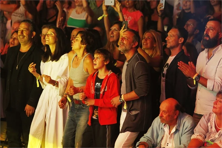 Cem Yılmaz, Tarkan konserine Ahu Yağtu ile gitti!