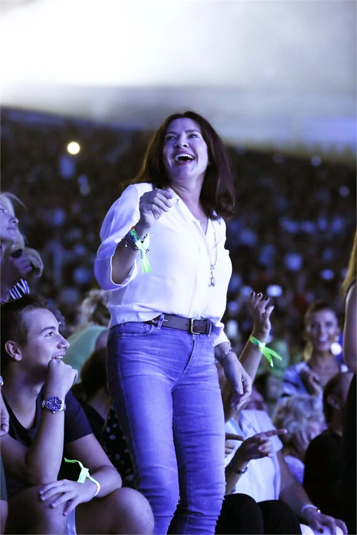 Cem Yılmaz, Tarkan konserine Ahu Yağtu ile gitti!