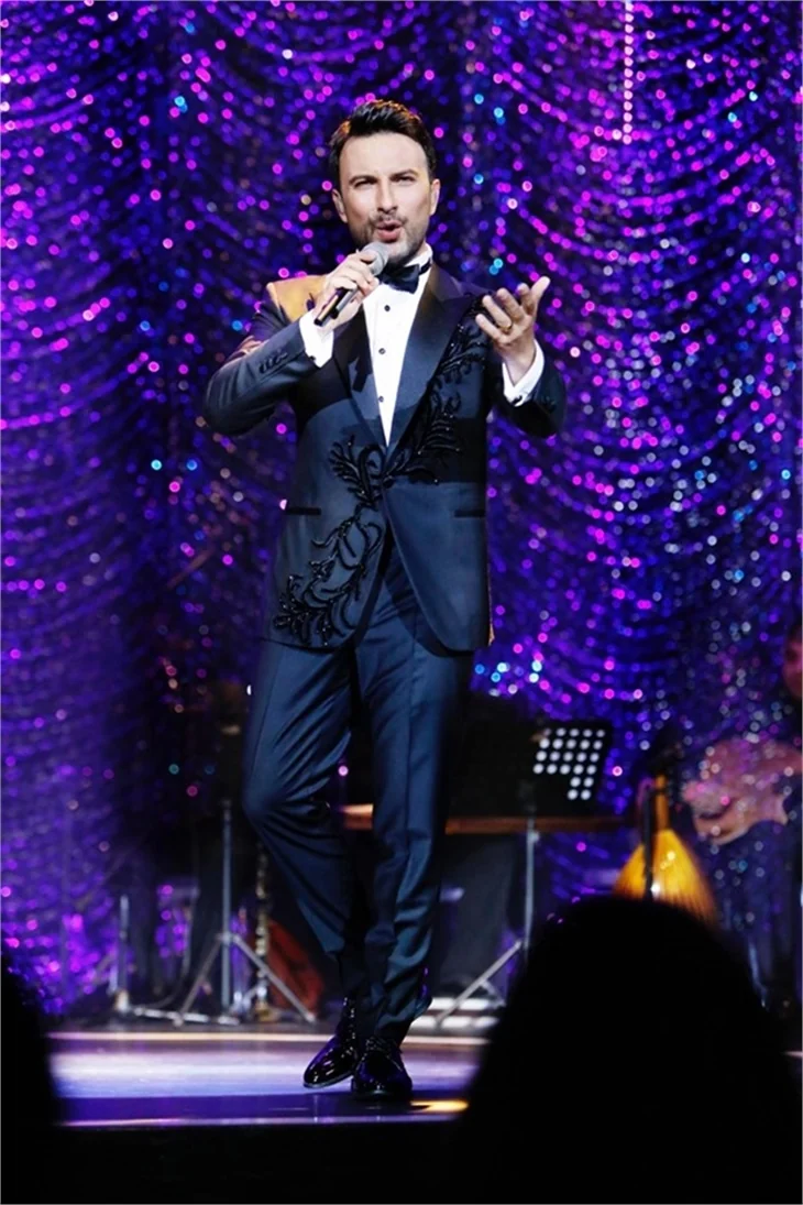 Tarkan konserine ünlü akını!