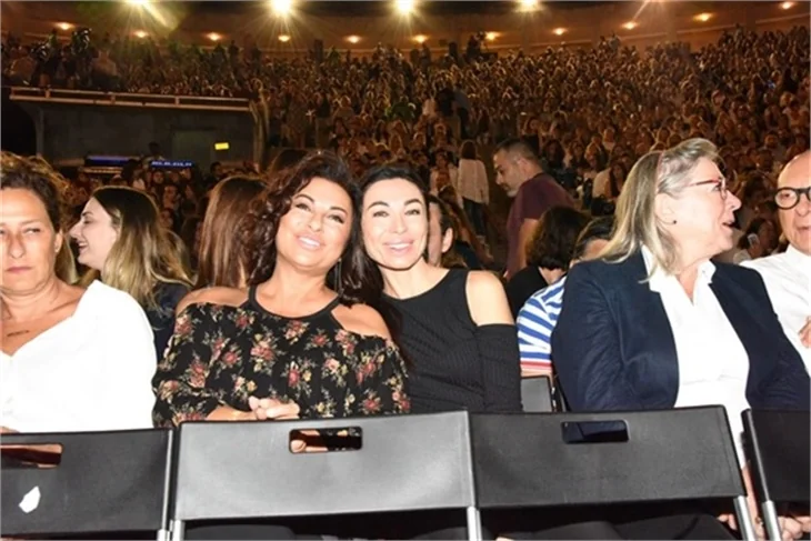 Tarkan konserine ünlü akını!