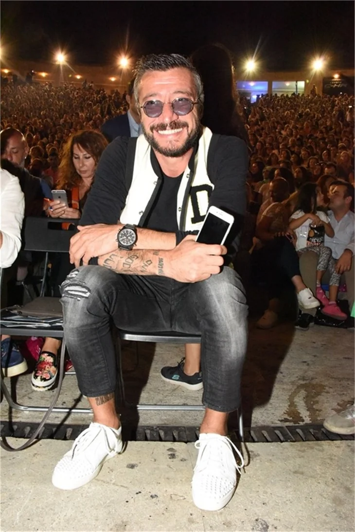 Tarkan konserine ünlü akını!