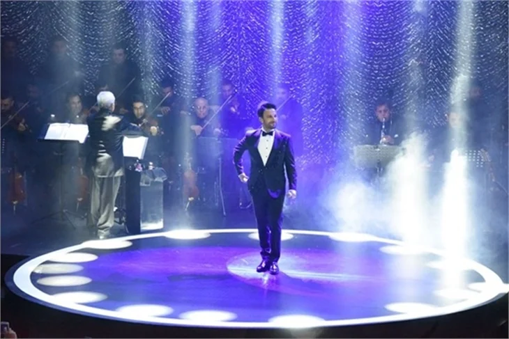 Tarkan konserine ünlü akını!