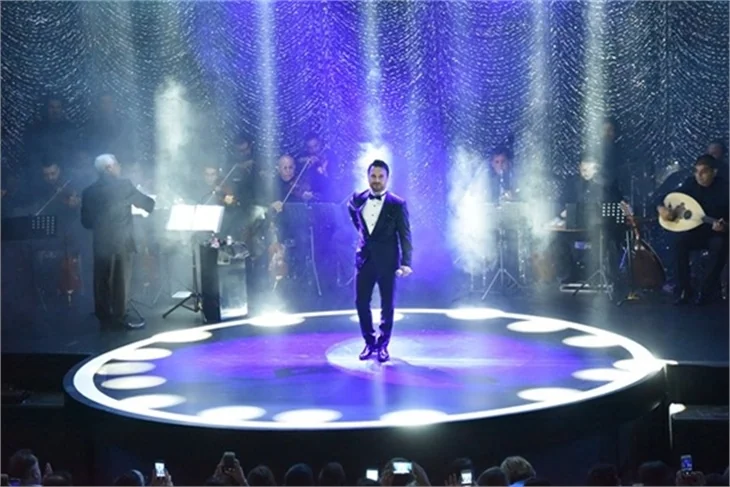 Tarkan konserine ünlü akını!