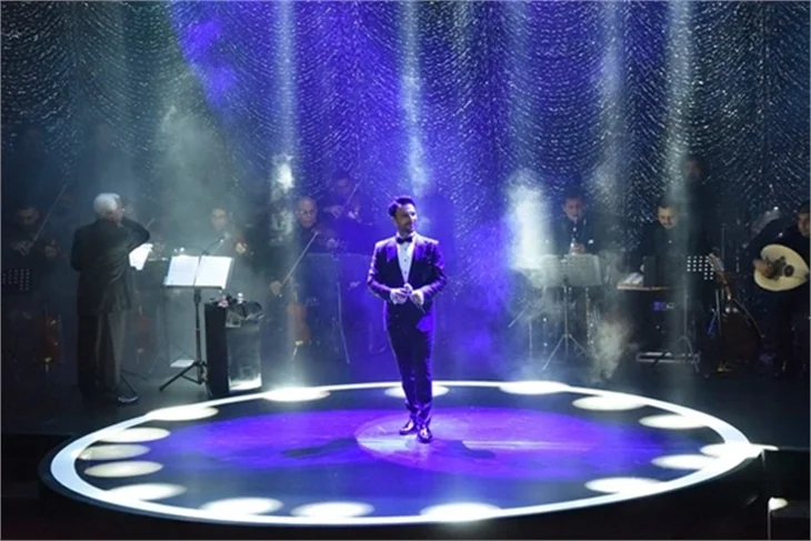 Tarkan konserine ünlü akını!