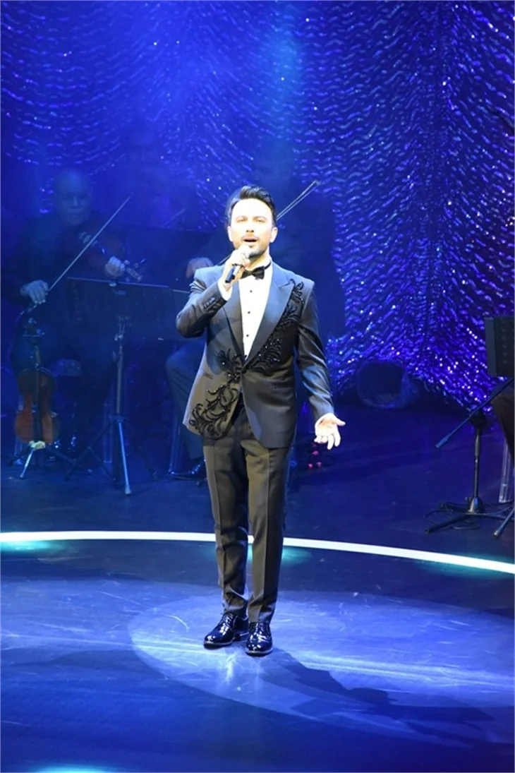 Tarkan konserine ünlü akını!