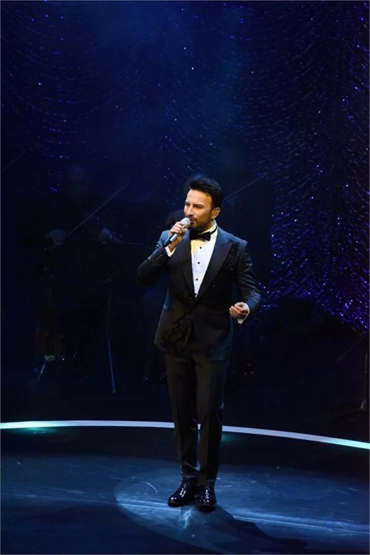 Tarkan konserine ünlü akını!