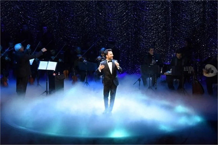 Tarkan konserine ünlü akını!