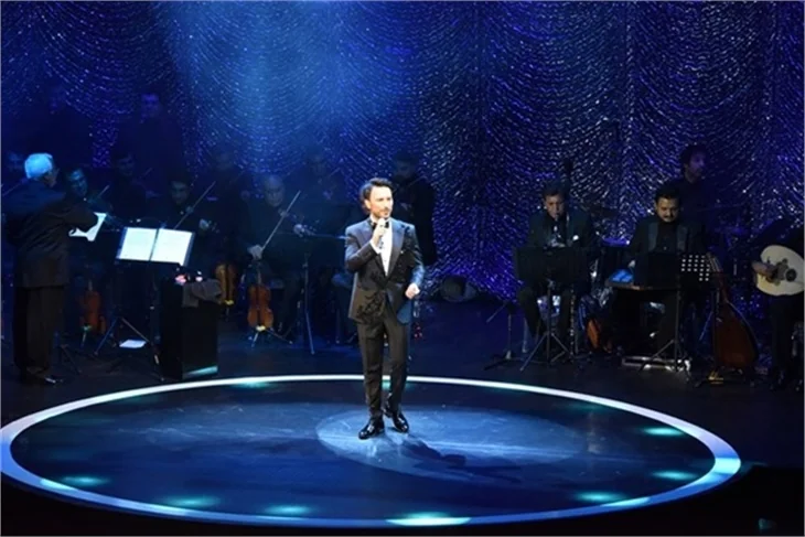 Tarkan konserine ünlü akını!