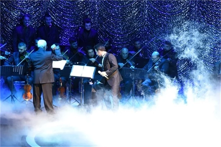 Tarkan konserine ünlü akını!
