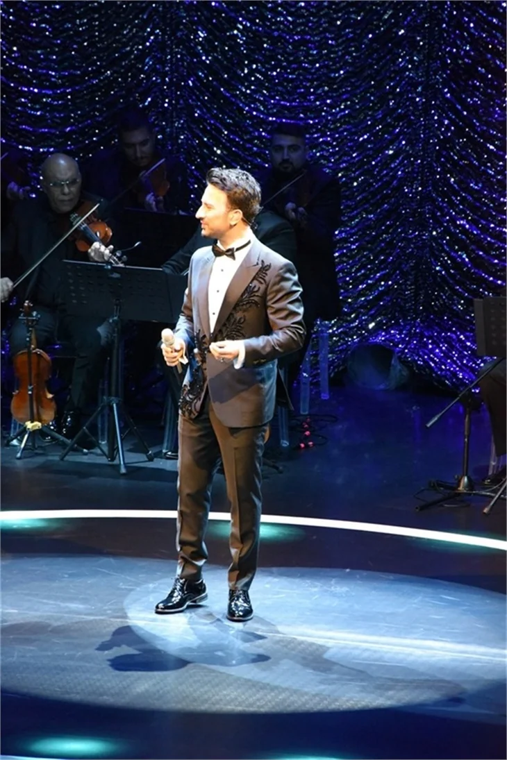 Tarkan konserine ünlü akını!