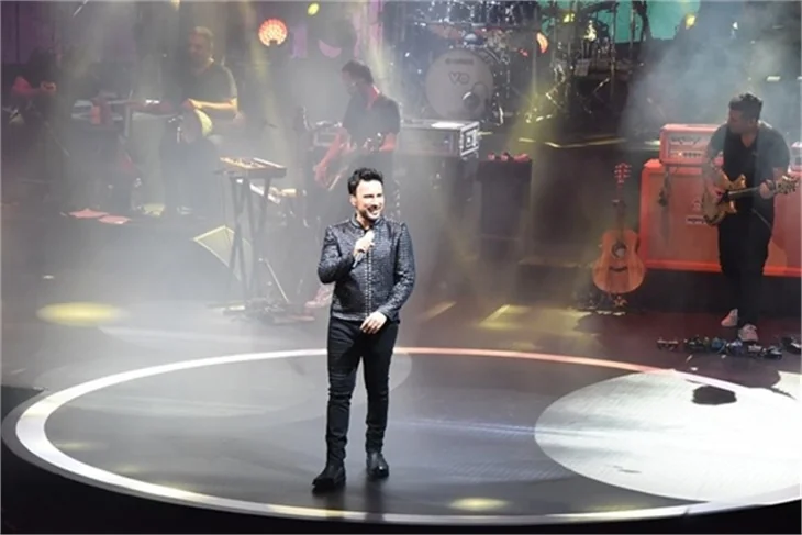 Tarkan konserine ünlü akını!
