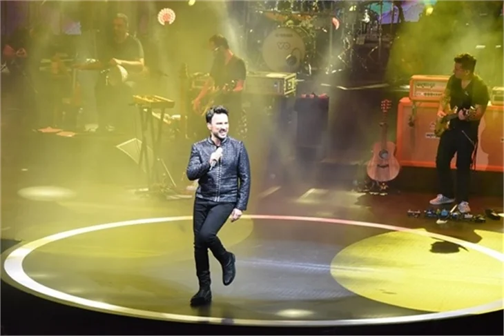 Tarkan konserine ünlü akını!