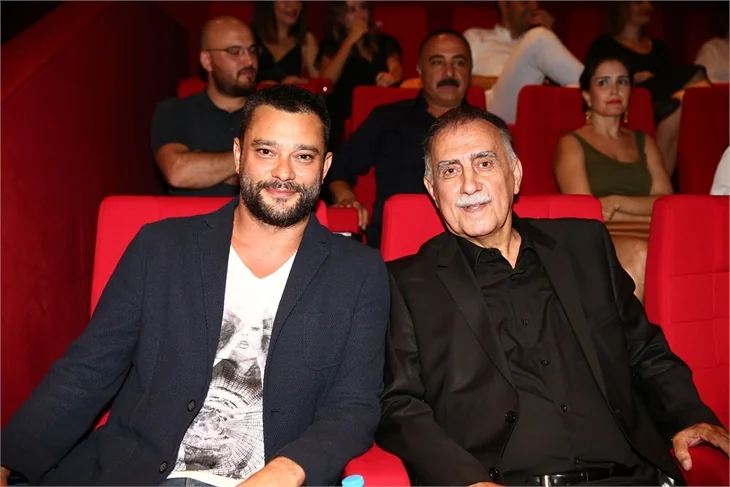 'El Değmemiş Aşk' filminin galası yapıldı!