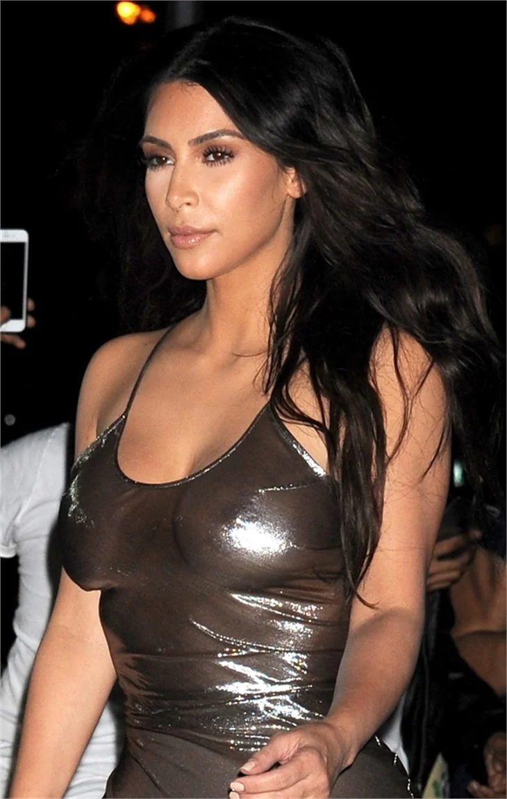 Kim Kardashian'ın olay şeffaflığı!