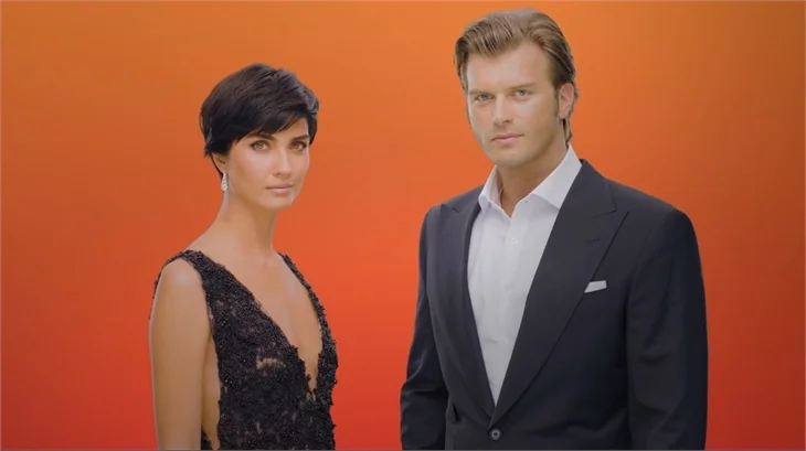 Kıvanç Tatlıtuğ ile Tuba Büyüküstün yan yana geldi