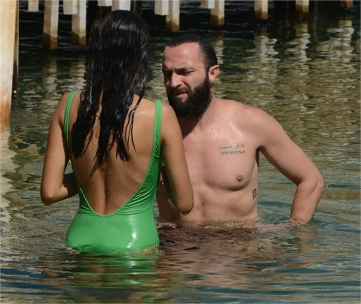 Berkay ve eşi Özlem Katipoğlu balayı tatilinde